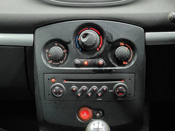 Renault Clio - 1.5 dCi Dynamique S 3dr - NEW ARRIVAL DELIVERY AVAILABLE - Image 13
