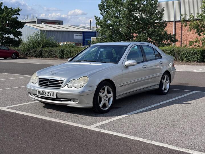 Mercedes-Benz C Class - 1.8 C180 Kompressor Avantgarde SE 4dr - Image 3