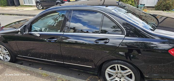 Mercedes-Benz C Class - 2.1 C220 CDI Sport Auto Euro 4 4dr - Image 12