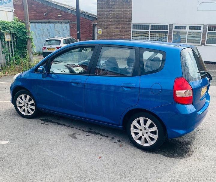 Honda Jazz - 1.4 i-DSI SE 5dr - MILEAGE ONLY 64405 - Image 10