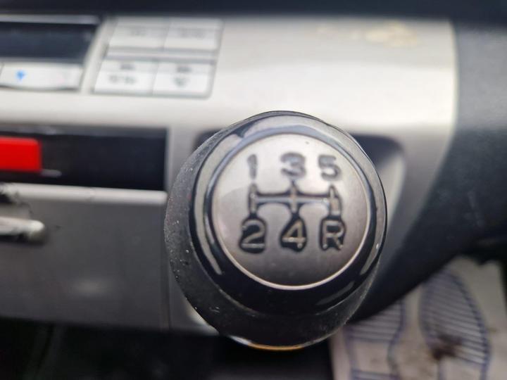 Honda FR-V - 1.7 i-VTEC SE 5dr - New in stock and ready to go - Image 15
