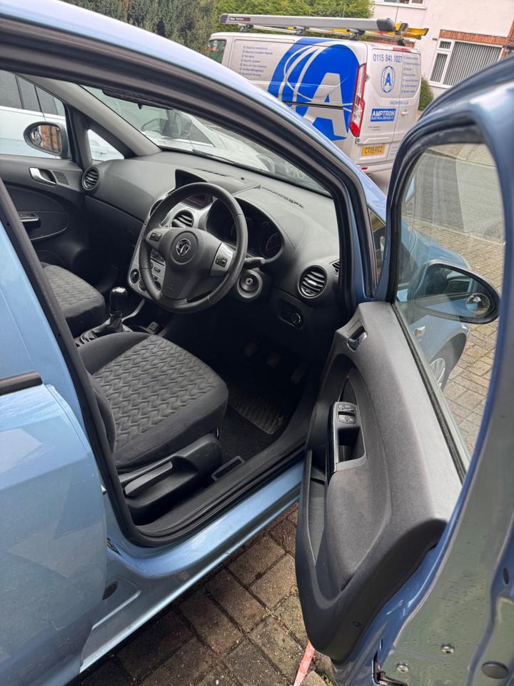 Vauxhall Corsa - 1.2 16V Energy Euro 5 5dr (A/C) - Image 10