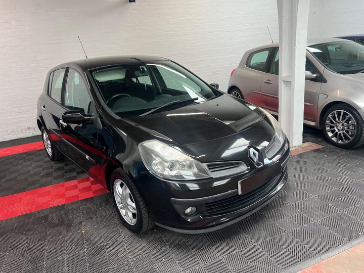Cheap Renault Clio - 1.4 16v Dynamique 5dr - JULY 2026 MOT for sale in Ipswich, Suffolk
