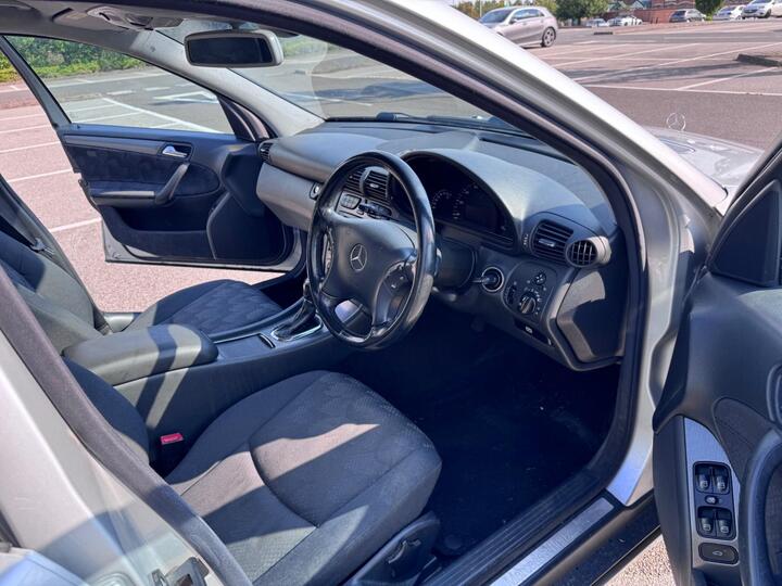 Mercedes-Benz C Class - 1.8 C180 Kompressor Avantgarde SE 4dr - Image 12