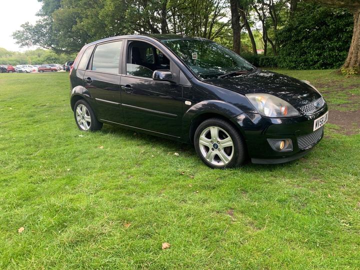 Cheap Ford Fiesta - 1.4 TD Zetec Climate 5dr - ONLY 71k! 35 TAX! for sale in Walsall, West Midlands