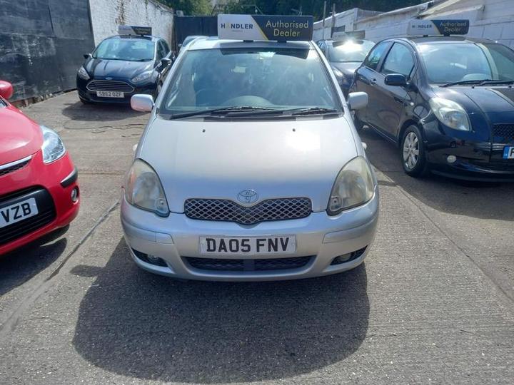 Toyota Yaris - 1.3 VVT-i T Spirit 3dr - LOW MILES 59K 12MOT - Image 6