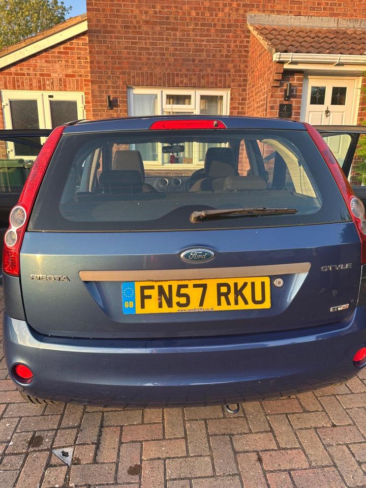Ford Fiesta - 1.4 TD Style Climate 5dr - 12 month MOT and service - Image 2