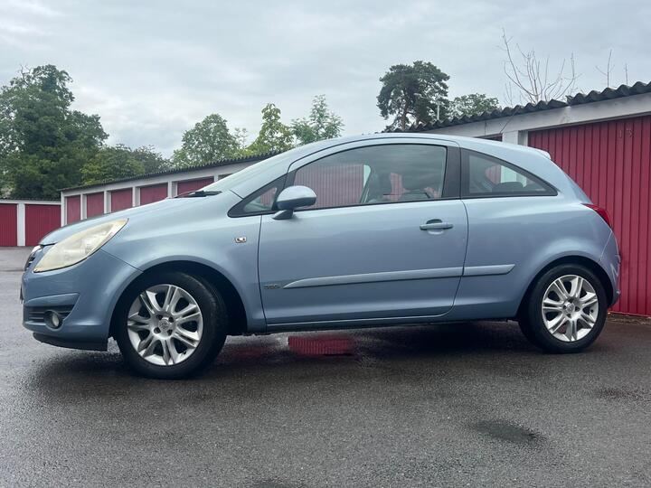 Vauxhall Corsa - 1.2i 16v Design 3dr (a/c) - FULL SERVICE HISTORY/LONG MOT - Image 5
