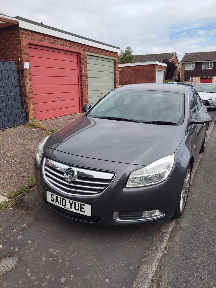 Cheap Vauxhall Insignia - 1.8 16V Exclusiv Euro 5 5dr for sale in Huntingdon, Cambridgeshire