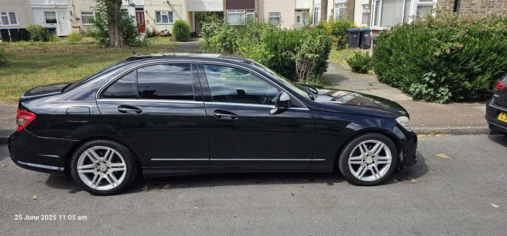 Mercedes-Benz C Class - 2.1 C220 CDI Sport Auto Euro 4 4dr - Image 7