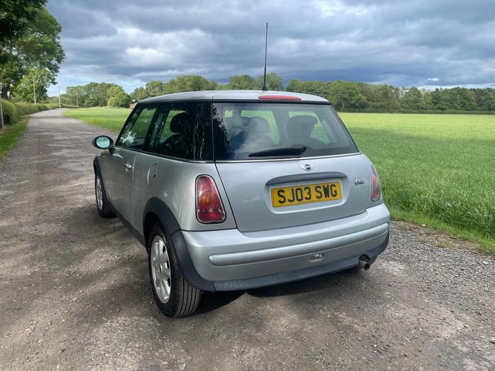 MINI Hatch - 1.6 One CVT Euro 3 3dr - Automatic! - Image 11