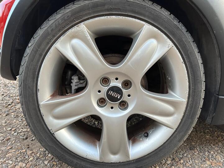 MINI Hatch - 1.6 Cooper Euro 4 3dr - Alloys,A/C,Low Mileage,Tax&Ins - Image 32