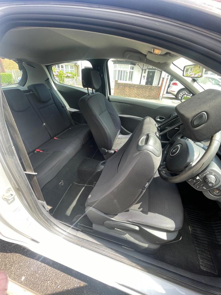 Renault Clio - 1.2 TCe 16v Dynamique 3dr - Image 5