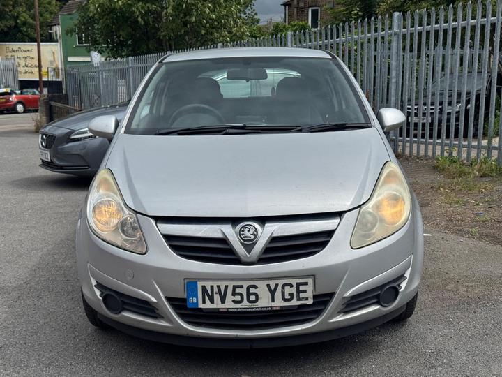 Cheap Vauxhall Corsa - 1.2i 16v Club 3dr - NO WARRANTY! SHORT MOT! for sale in Gillingham, Dorset