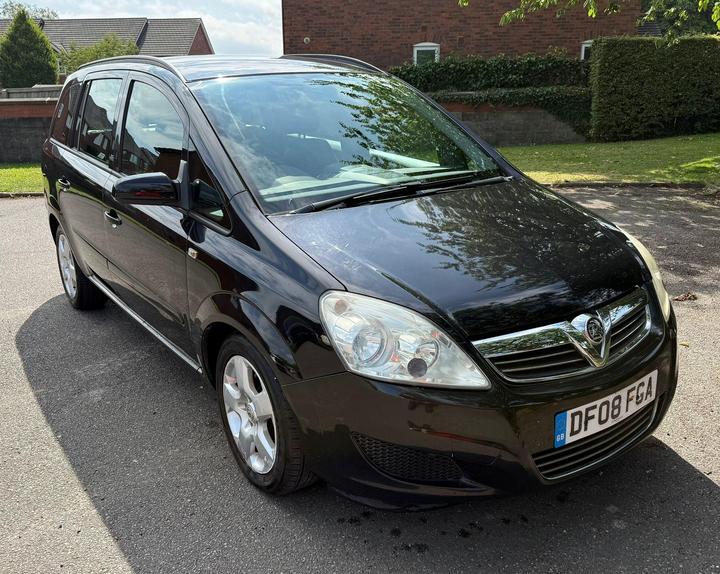 Cheap Vauxhall Zafira - 1.6 Exclusiv Euro 4 5dr - 12 Months MOT for sale in Northwich, Cheshire