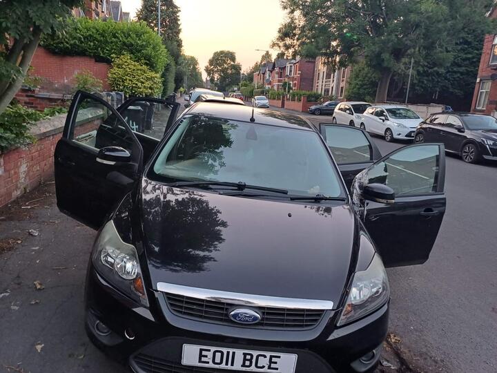 Ford Focus - 1.6 TDCi DPF Titanium 5dr - Image 9