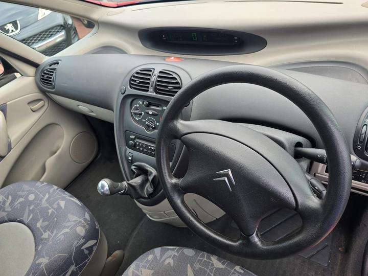 Citroen Xsara Picasso - 1.6i LX 5dr - 12m mot only 34k miles - Image 10