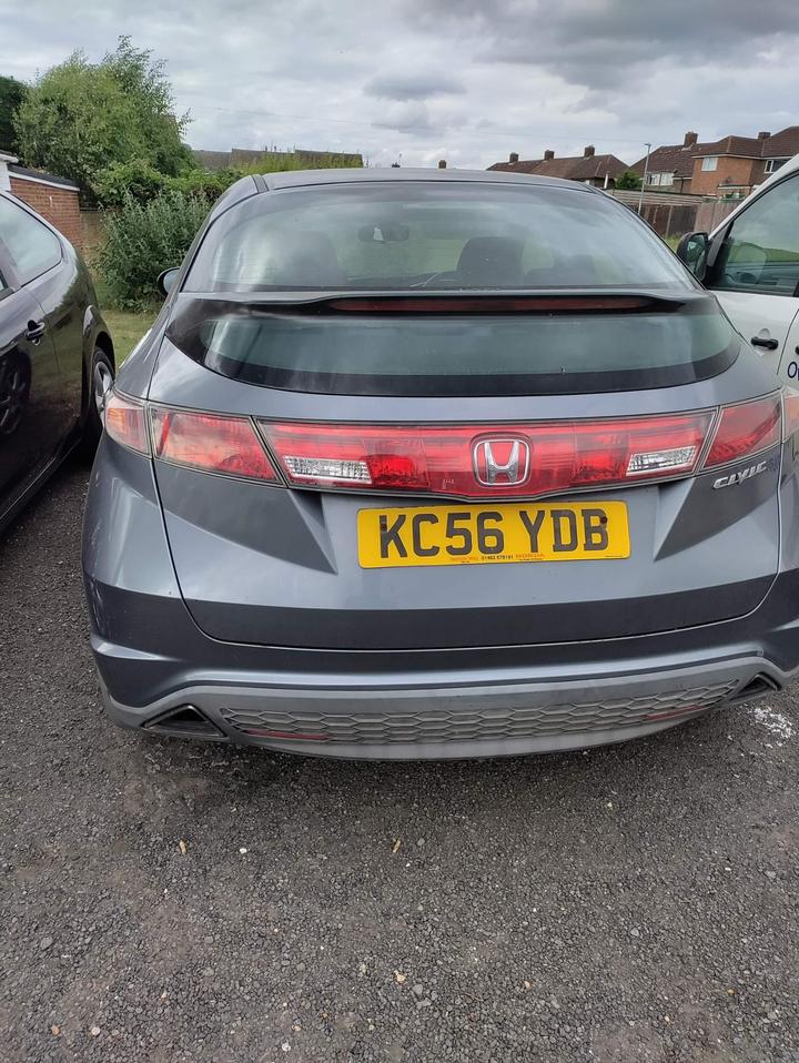 Cheap Honda Civic - 1.8 i-VTEC EX 5dr - one owner and very reliable for sale in St Neots, Cambridgeshire