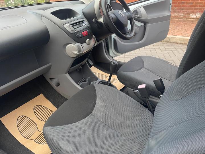 Toyota AYGO - 1.0 VVT-i + Euro 4 3dr - LONG MOT! - Image 15