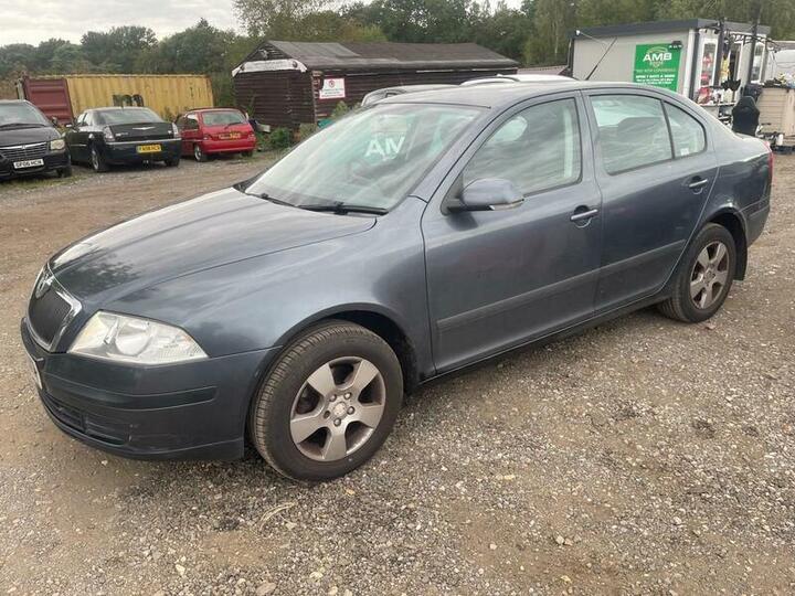 Skoda Octavia - 1.6 FSI Ambiente Euro 4 5dr - Image 6