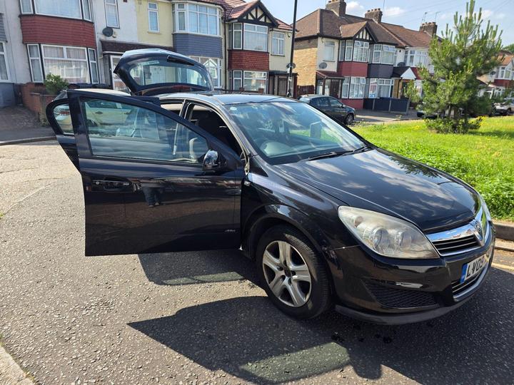 Vauxhall Astra - 1.4i 16v Active 5dr - FUL SERVICE HIST+NEW MOT+CHEAP - Image 11