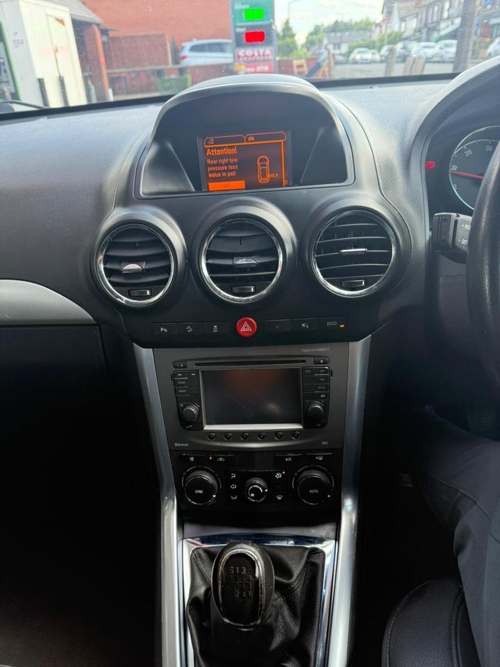 Vauxhall Antara - 2.2 CDTi SE 4WD Euro 5 (s/s) 5dr (SNav) - MOT|FSH|CHEAP|TOW BAR - Image 11