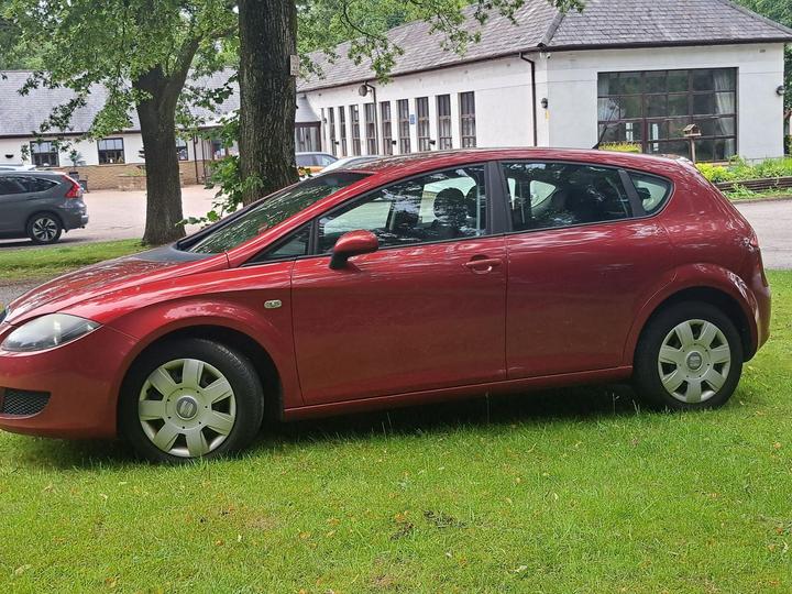 SEAT Leon - 1.6 8V Reference Euro 4 5dr - FULL SERVICE HISTORY,3 OWNER - Image 12