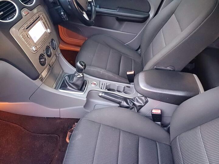 Ford Focus - 1.6 TDCi DPF Titanium 5dr - Image 10