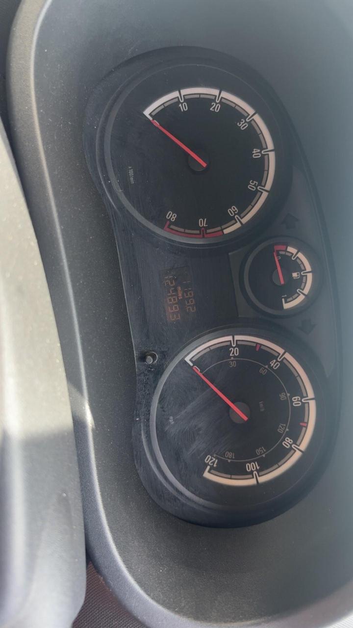 Cheap Vauxhall Corsa - 1.2 16V Excite Euro 5 3dr - Bluetooth,screen, looked after for sale in Denny, Stirling and Falkirk