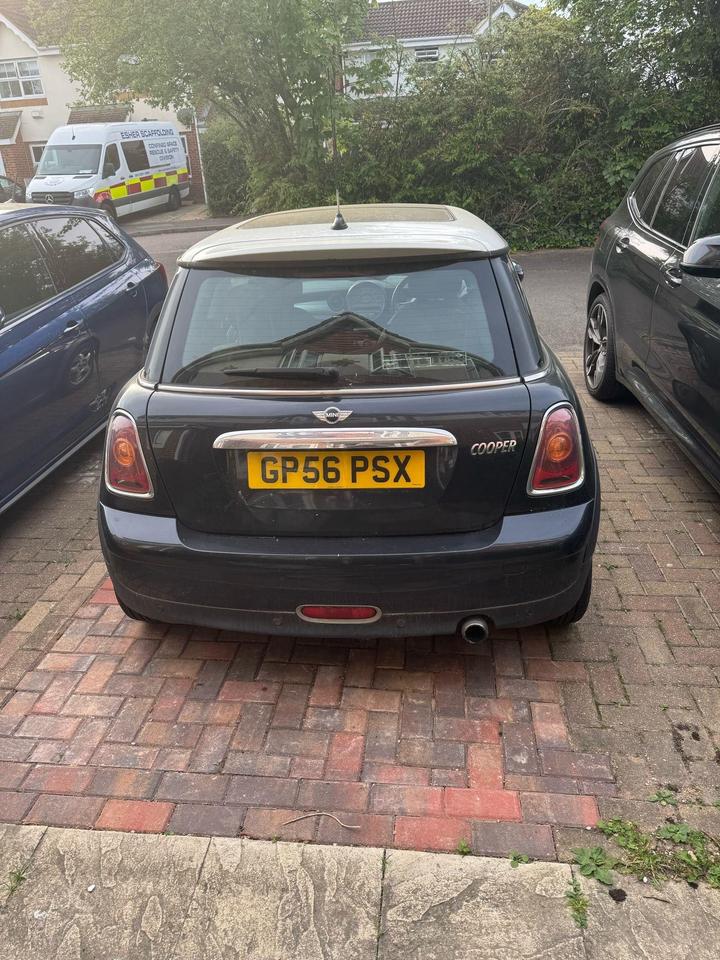 Cheap MINI Hatch - 1.6 Cooper Euro 4 3dr - *new clutch needed* for sale in Epsom, Surrey
