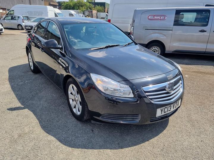 Cheap Vauxhall Insignia - 2.0 CDTi ecoFLEX Tech Line Euro 5 (s/s) 5dr - GOOD RUNNER for sale in Salford, Greater Manchester