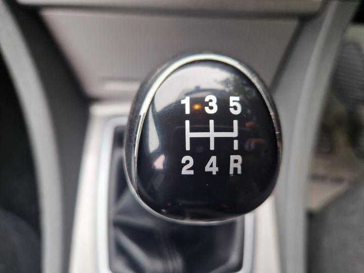 Ford Focus - 1.8 Zetec 5dr - New in stock and ready to go - Image 31