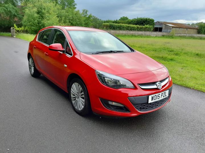 Cheap Vauxhall Astra - 1.4i Excite Euro 6 5dr - ULEZ COMPLIANT VEHICLE for sale in Chertsey, Surrey