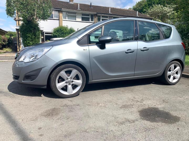 Cheap Vauxhall Meriva - 1.7 CDTi Exclusiv Euro 5 5dr - 6xM-WARRANTY+AA INCL-1xYR MOT for sale in Chigwell, Essex