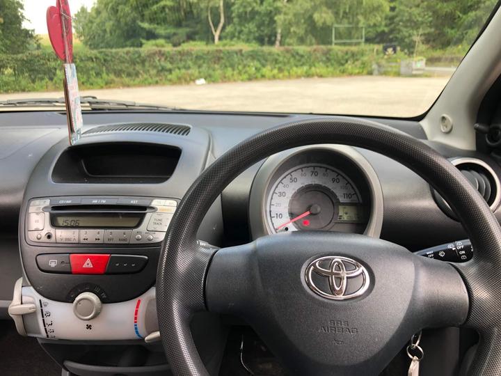 Toyota AYGO - 1.0 VVT-i + Euro 4 5dr - 2 KEYS, FSH PORTFOLIO - Image 20