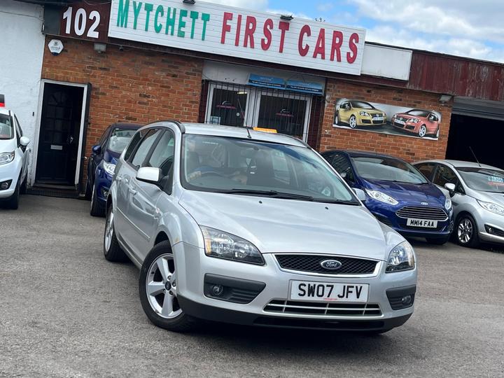 Cheap Ford Focus - 1.6 Zetec Climate 5dr - PX TO CLEAR for sale in Camberley, Surrey