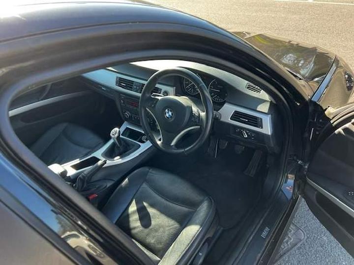 BMW 3 Series - 2.0 320d ED EfficientDynamics Euro 5 (s/s) 4dr - Image 9