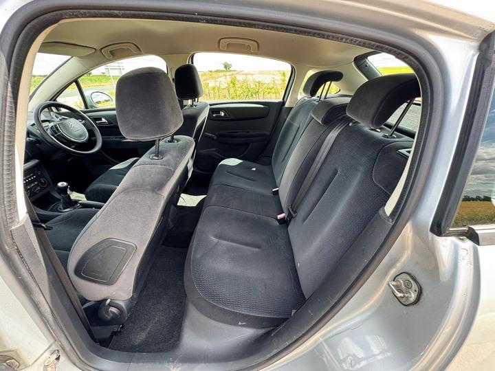 Citroen C4 - 1.6i 16V SX 5dr - Long mot! Service history! - Image 13
