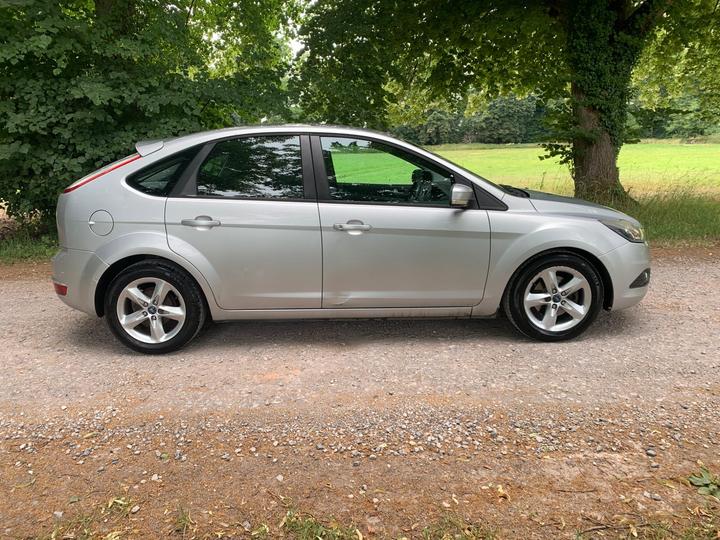 Ford Focus - 1.6 Zetec 5dr - 12 months mot available - Image 11