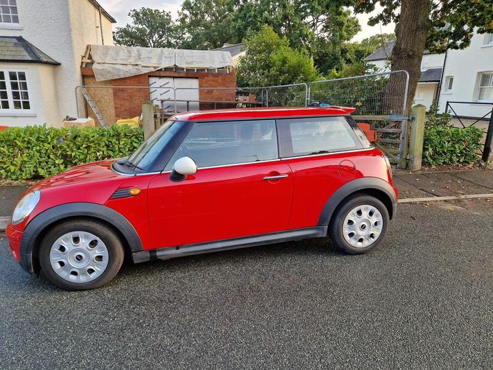 Cheap MINI Hatch - 1.6 One Minimalist Euro 5 3dr for sale in Ascot, Berkshire