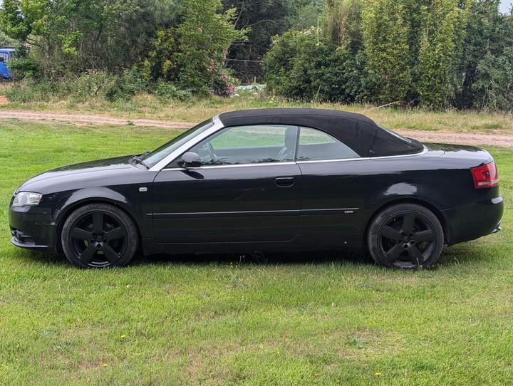 Audi A4 Cabriolet - 2.0 TDI S line 2dr - Image 16