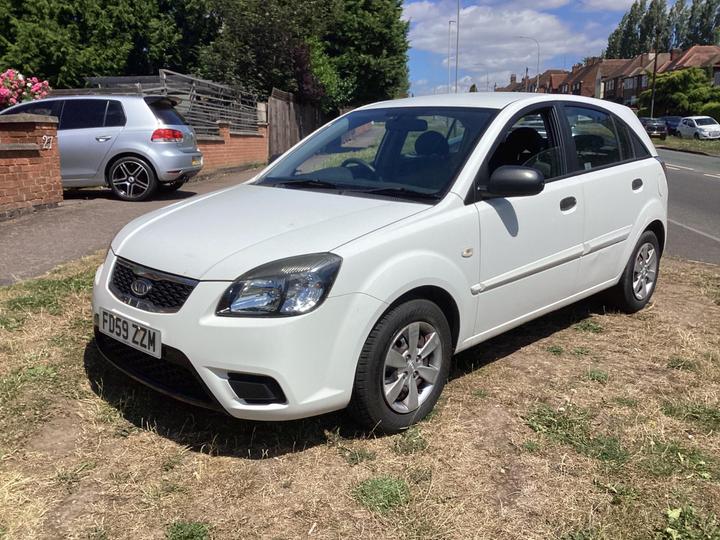 Cheap Kia Rio - 1.4 1 5dr - 1.4 2010 service history for sale in Leicester, Leicestershire