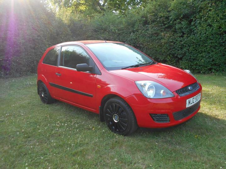 Cheap Ford Fiesta - 1.25 Style 3dr - LOW MILEAGE, DRIVES SUPERB for sale in Maidstone, Kent