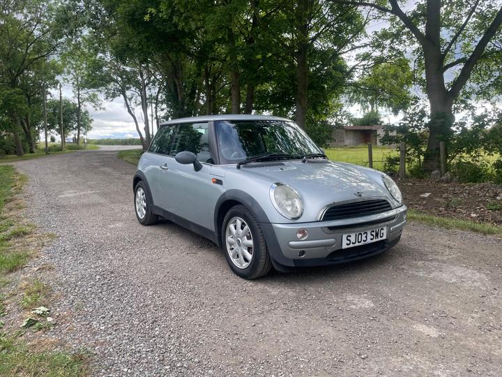 MINI Hatch - 1.6 One CVT Euro 3 3dr - Automatic! - Image 2