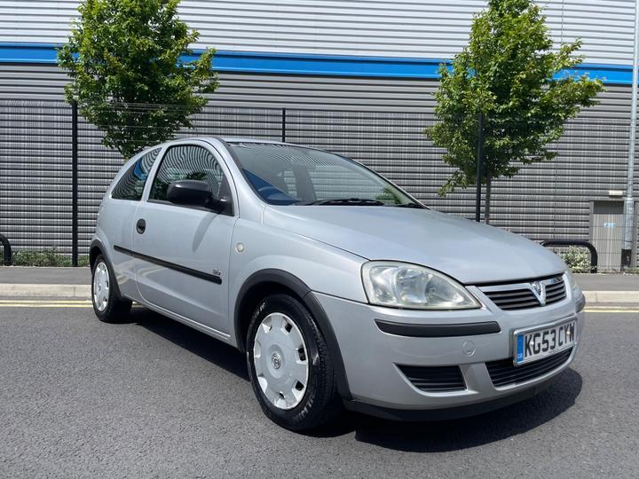 Cheap Vauxhall Corsa - 1.2i 16v Life 3dr - Low mileage,Recent service,MOT for sale in Manchester, Greater Manchester