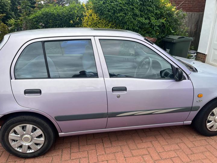 Cheap Toyota Starlet - 1.3 CD 5dr for sale in Banbury, Oxfordshire