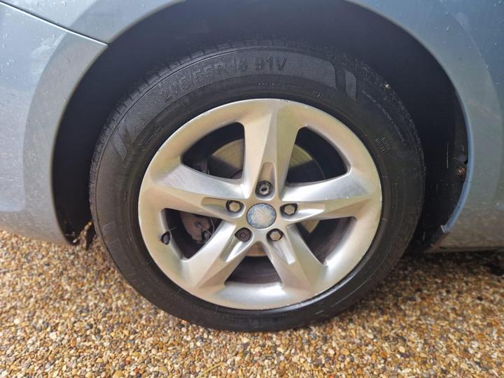 Ford Focus - 1.8 Zetec 5dr - New in stock and ready to go - Image 15