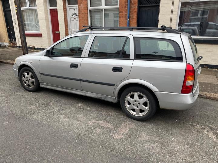 Cheap Vauxhall Astra - 1.6i Club 5dr (a/c) for sale in Leicester, Leicestershire