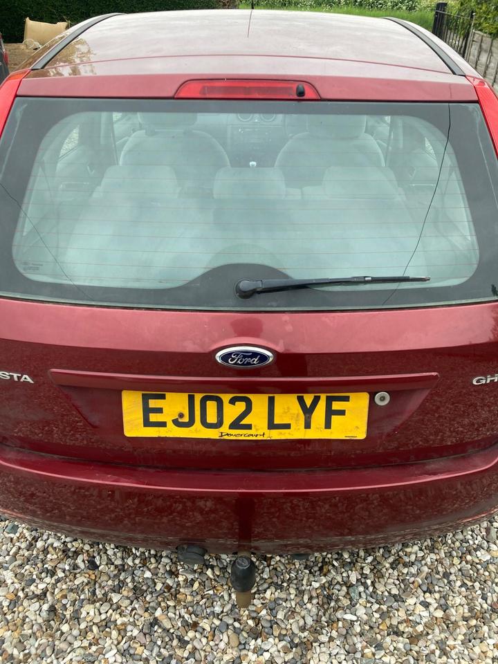 Ford Fiesta - 1.4 Ghia 5dr - great run around CHEAP - Image 12
