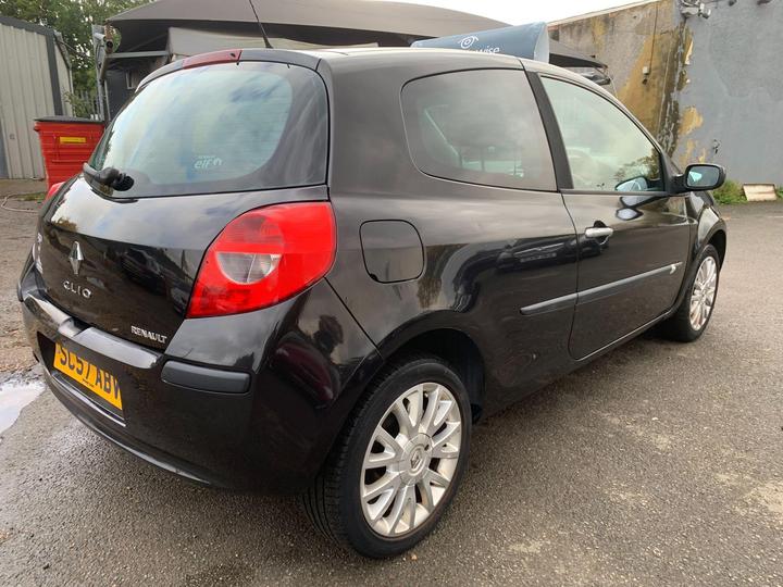 Renault Clio - 1.2 TCe 16v Dynamique S 3dr - LONG MOT,12 MONTHS AA COVER - Image 9